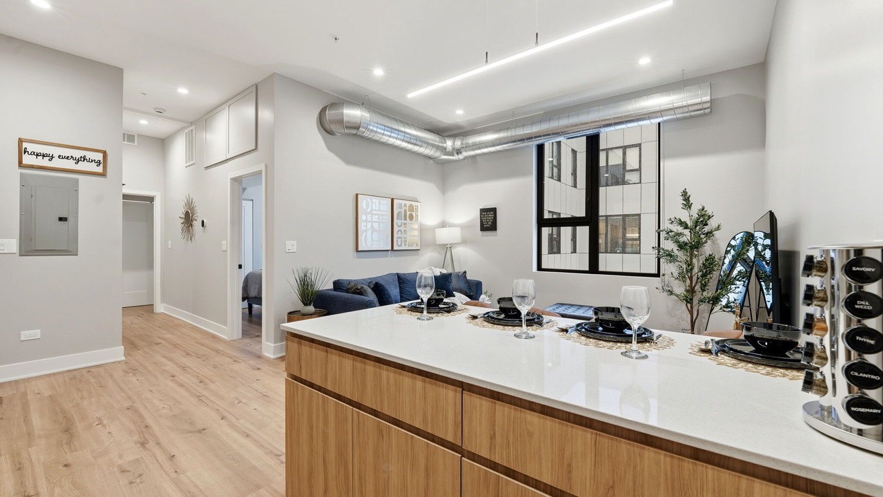 Photo of Bedroom in Edgewater Beach