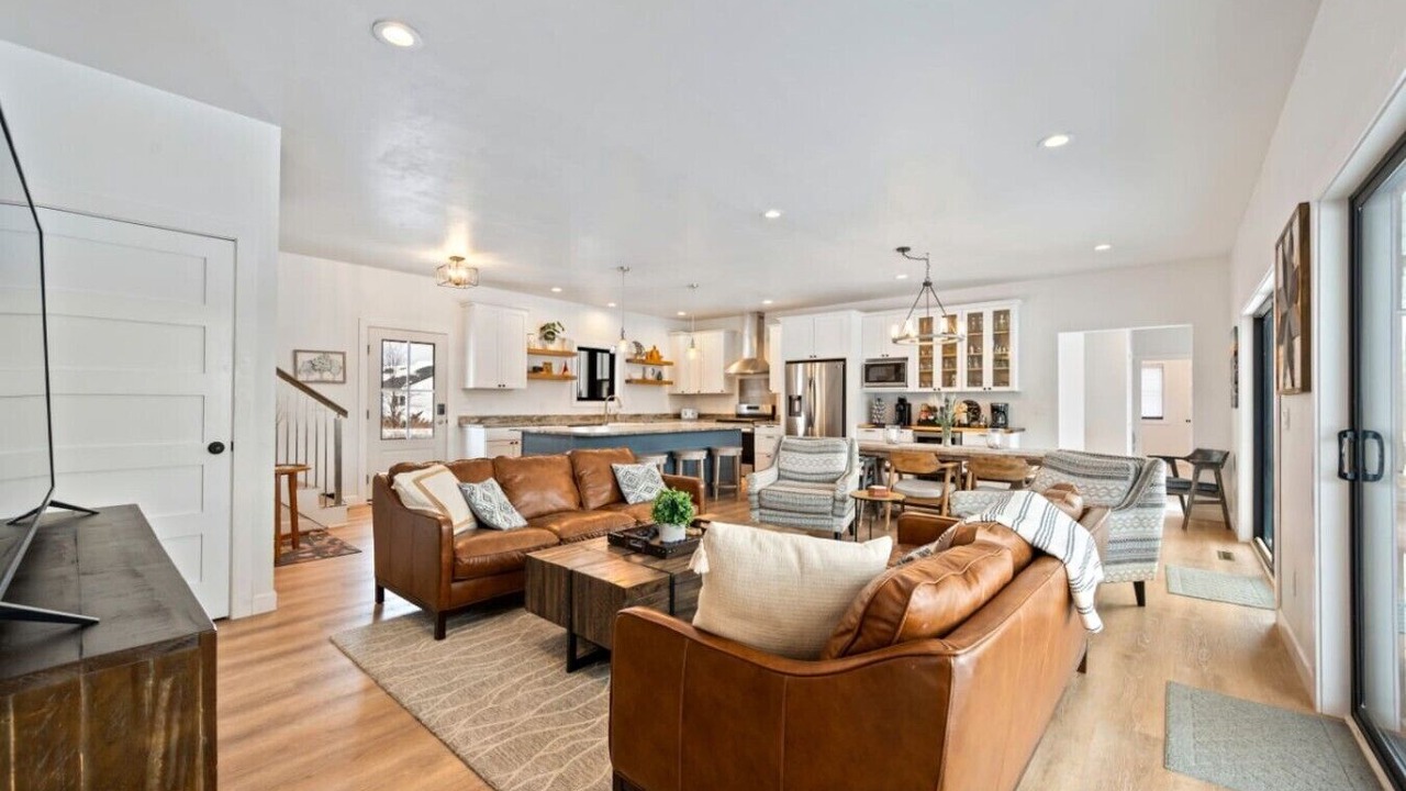 Photo of Livingroom in Egg Harbor