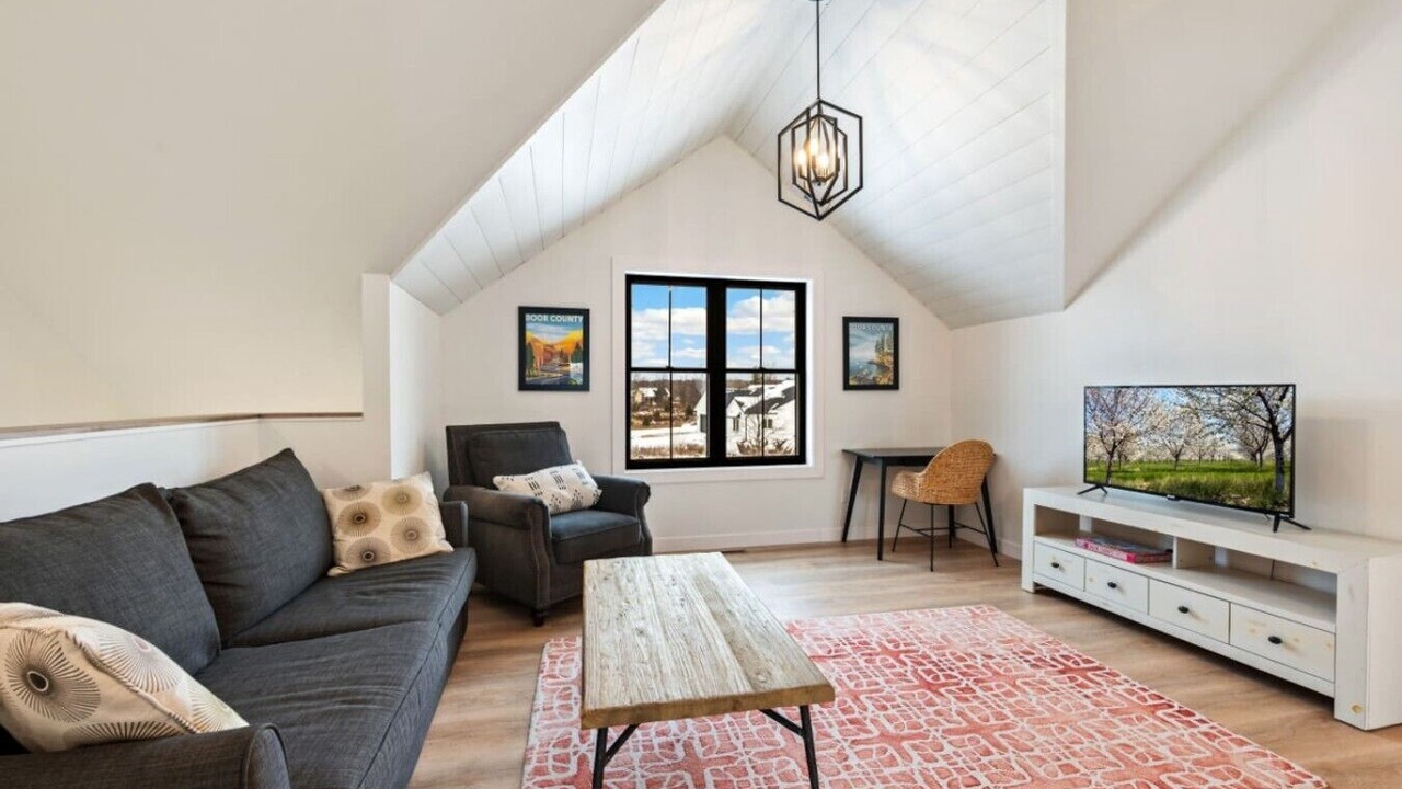 Photo of Livingroom in Egg Harbor