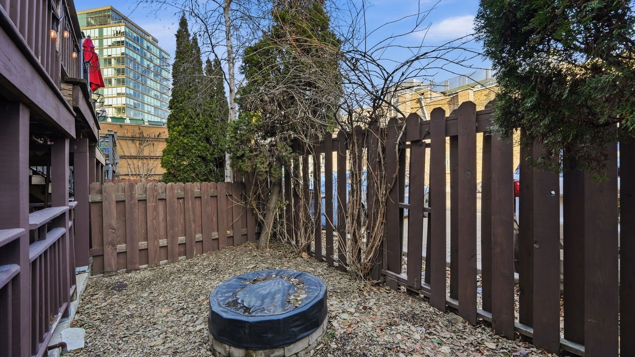 Photo of Outdoor in River West