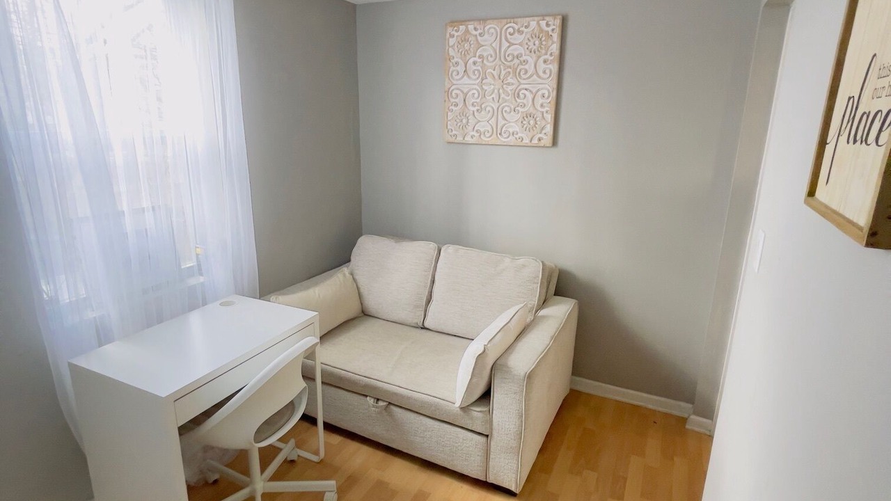 Photo of Livingroom in Evanston