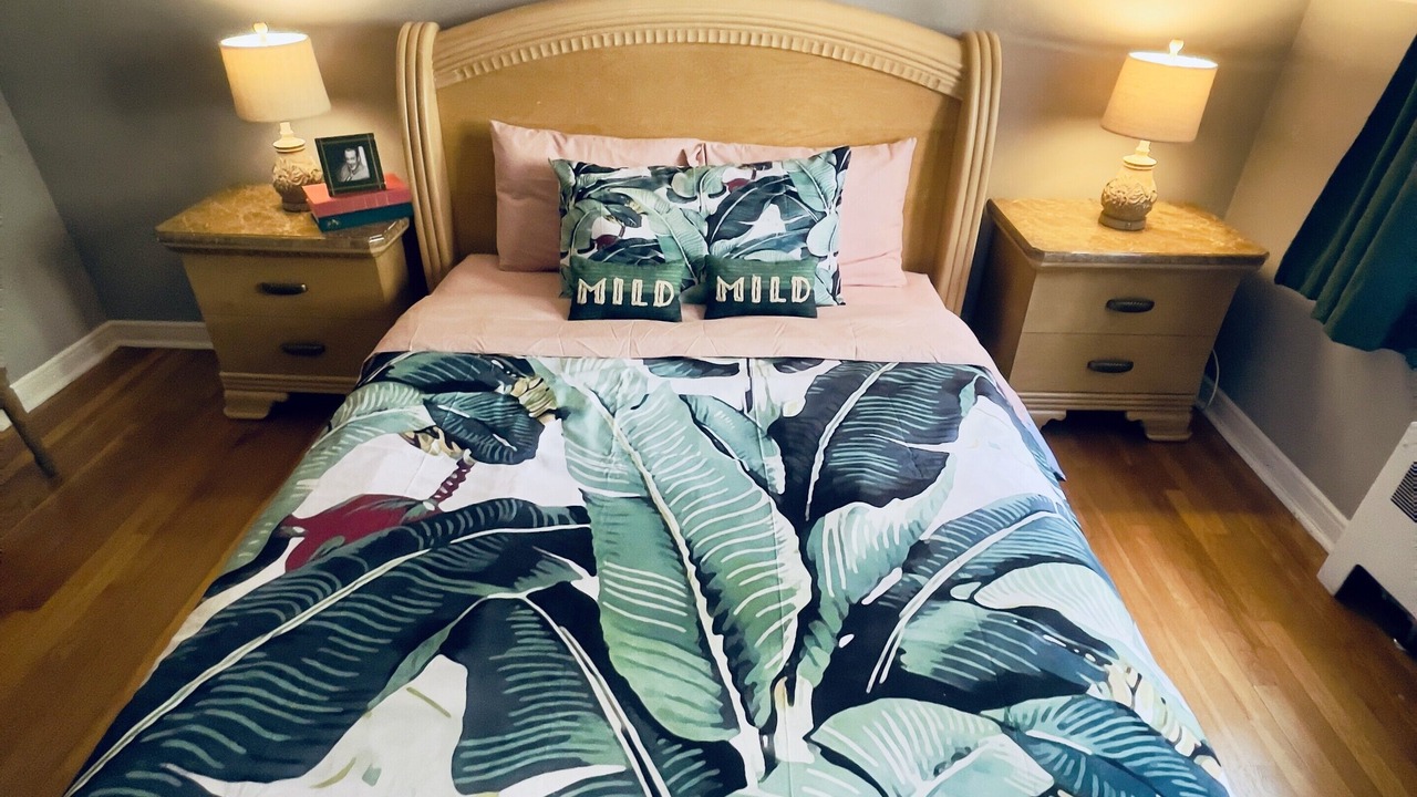 Photo of Bedroom in Evanston