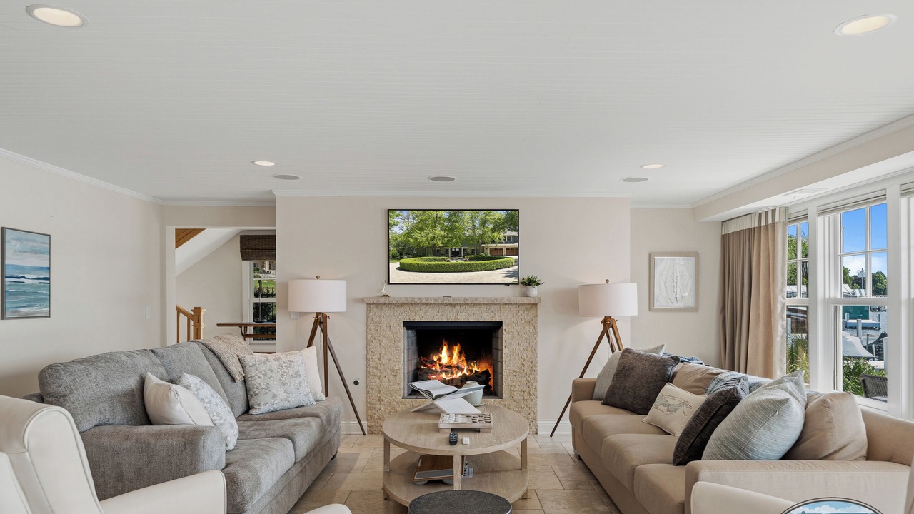 Photo of Livingroom in Lake Geneva