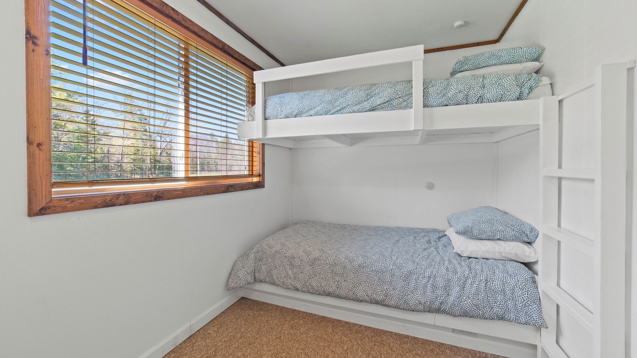 Photo of Bedroom in Carp Lake