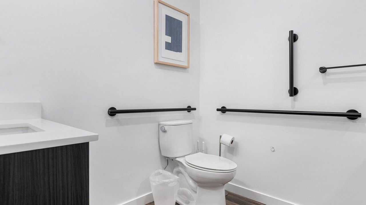 Photo of Bathroom in Near North Side