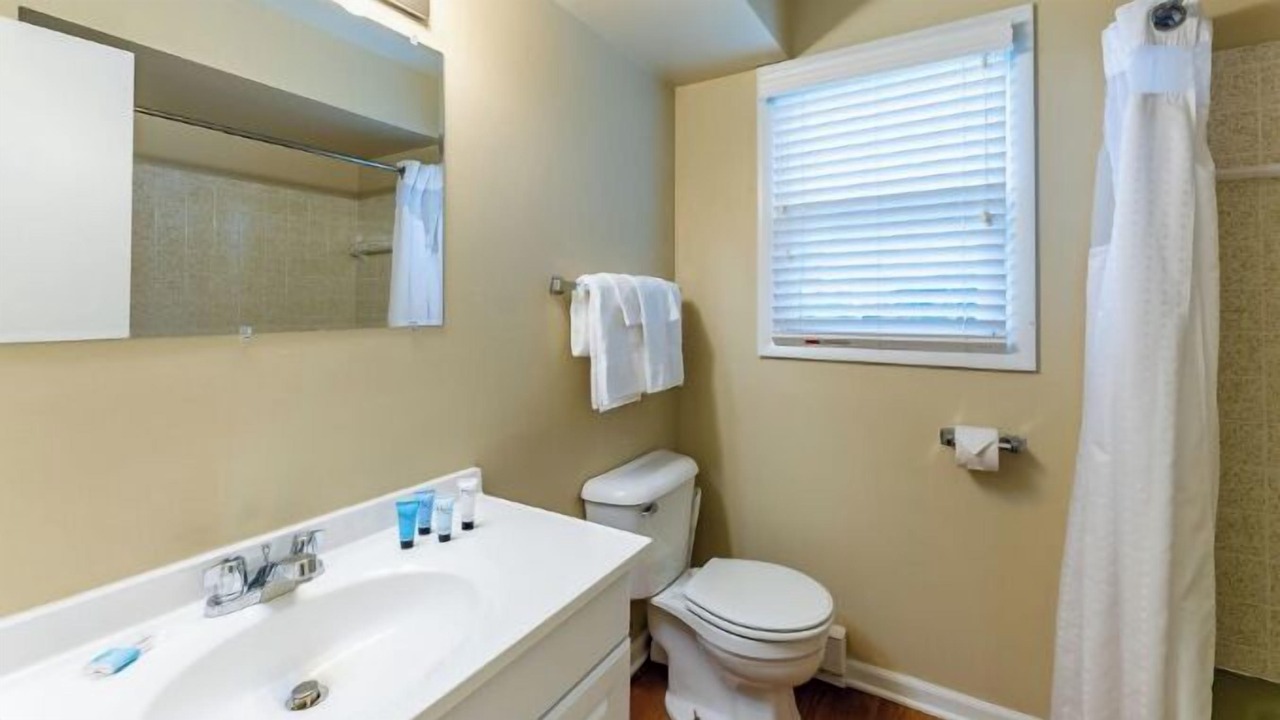 Photo of Bathroom in Whitehall