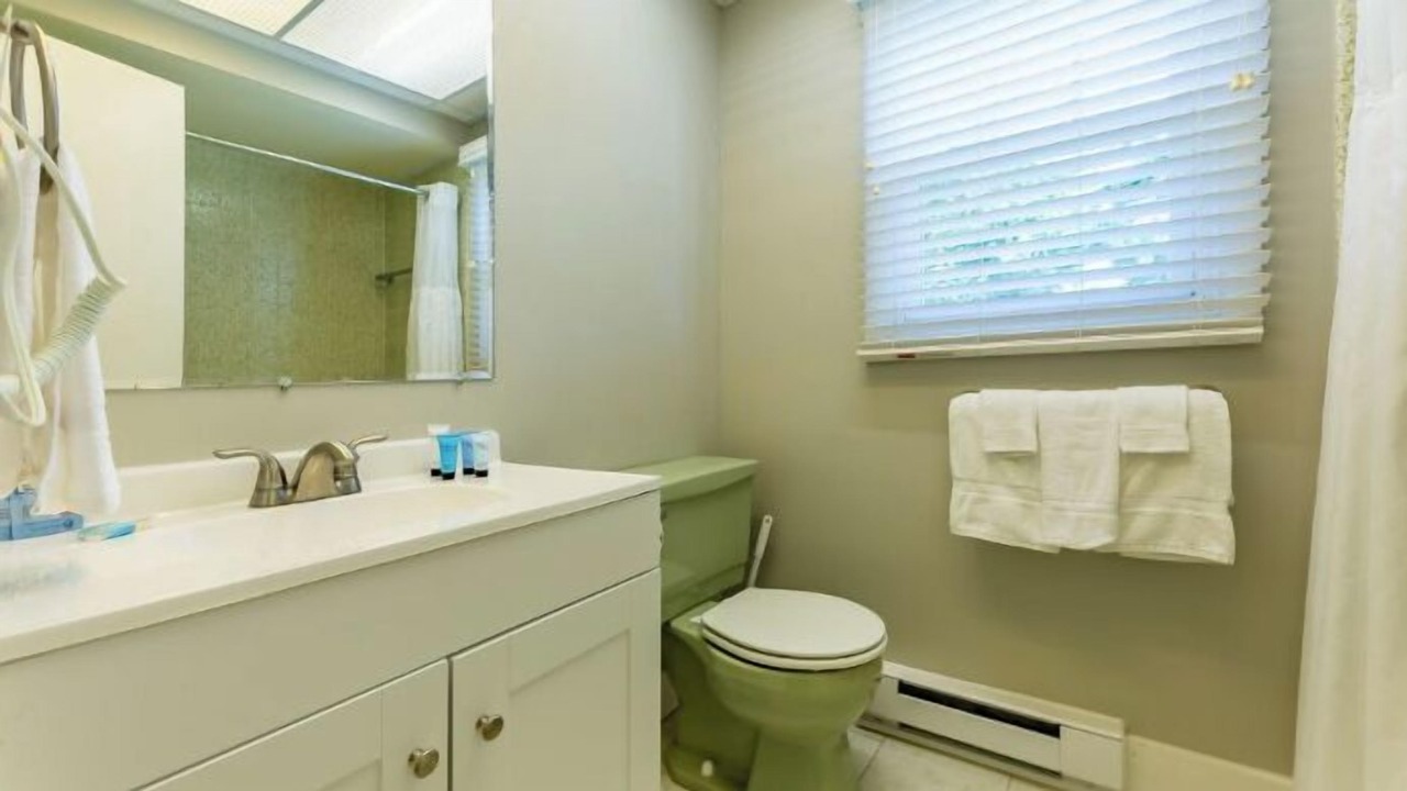 Photo of Bathroom in Whitehall