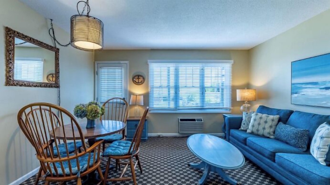 Photo of Livingroom in Whitehall