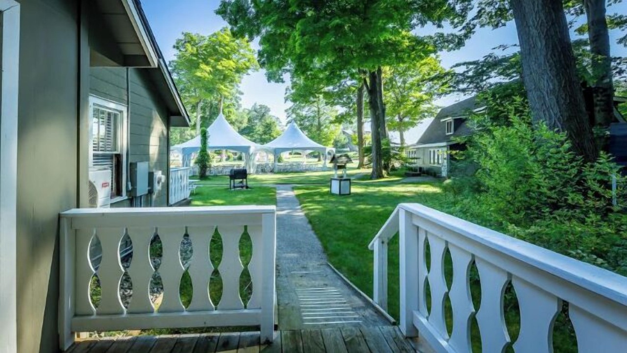 Photo of Outdoor in Whitehall
