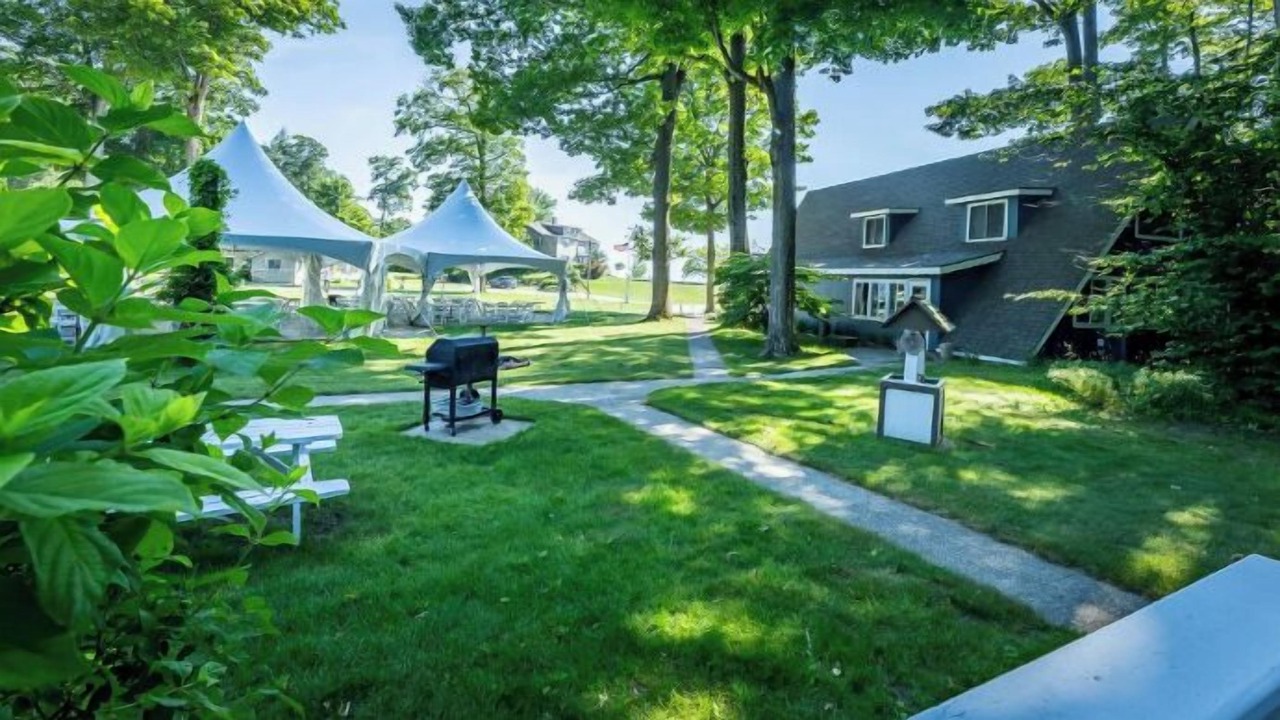Photo of Outdoor in Whitehall