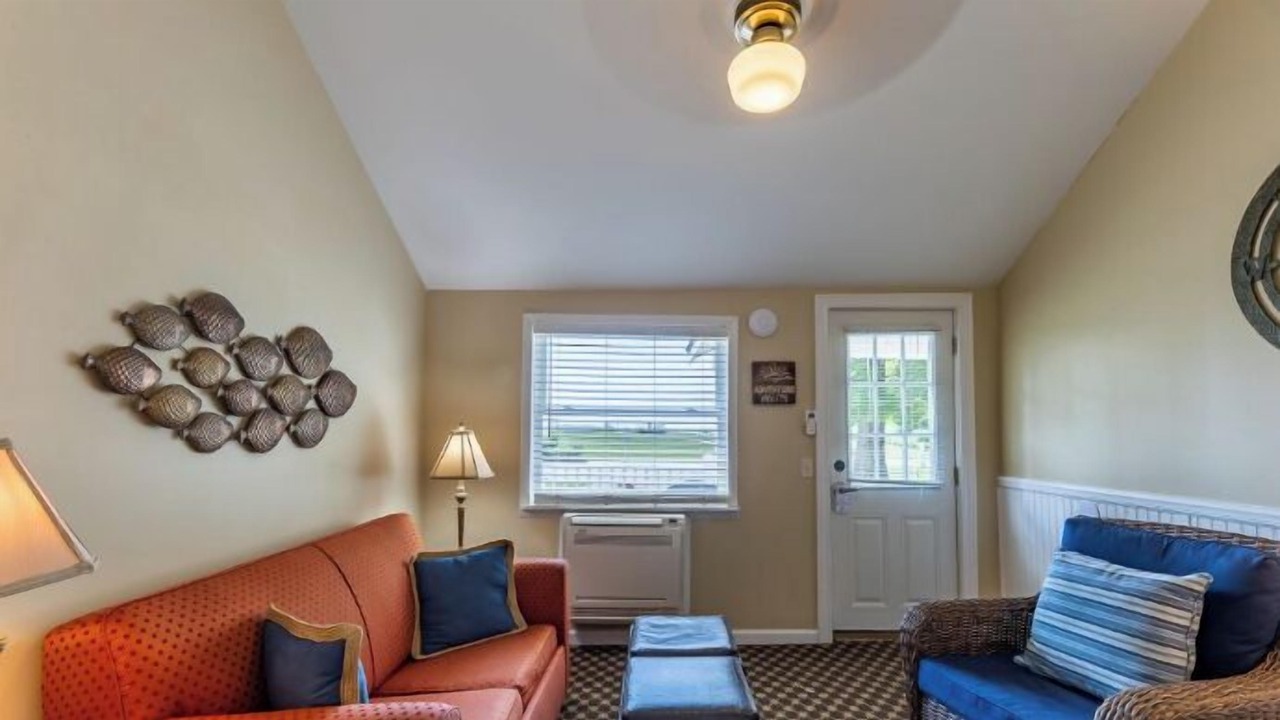 Photo of Livingroom in Whitehall