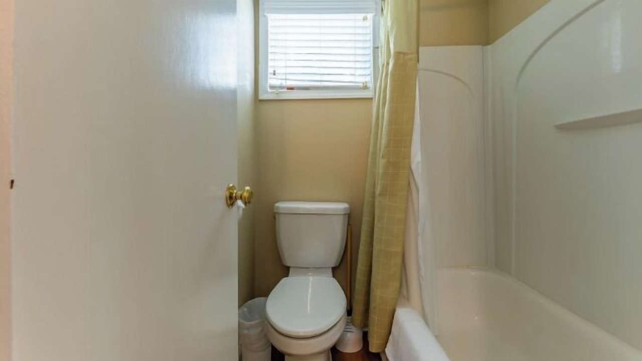 Photo of Bathroom in Whitehall