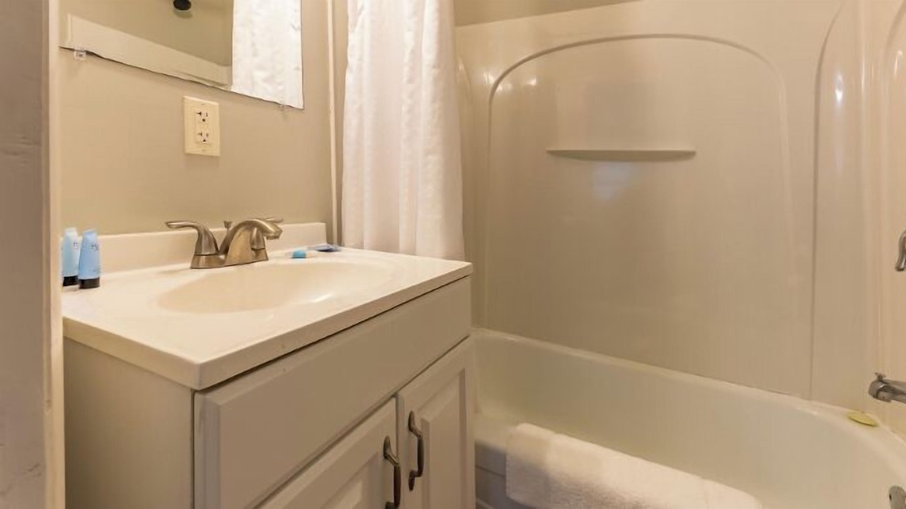 Photo of Bathroom in Whitehall