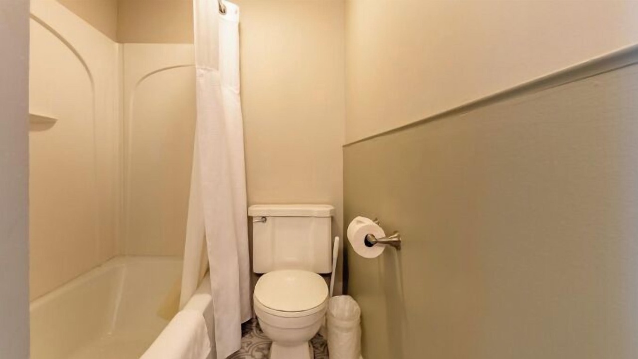 Photo of Bathroom in Whitehall