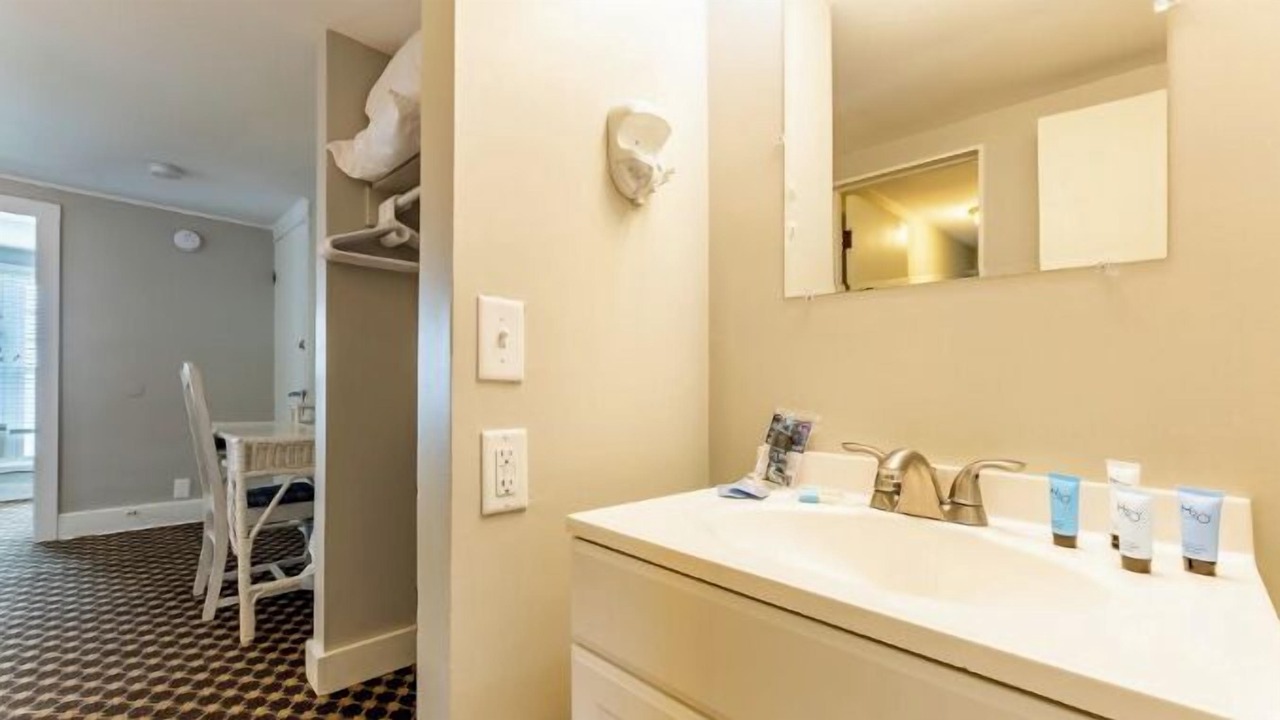 Photo of Bathroom in Whitehall