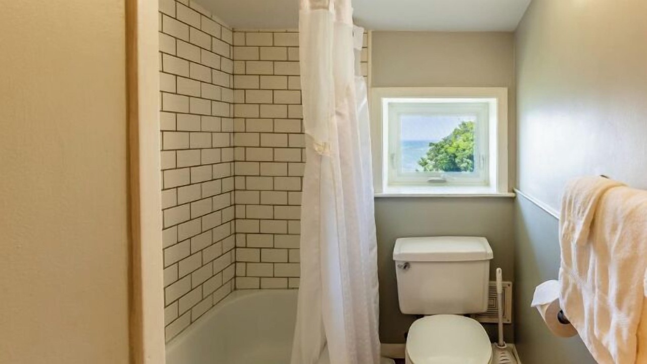 Photo of Bathroom in Whitehall