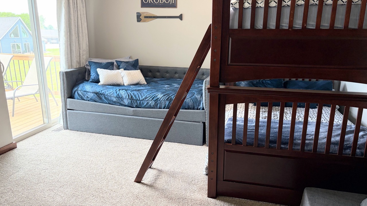 Photo of Bedroom in Arnolds Park