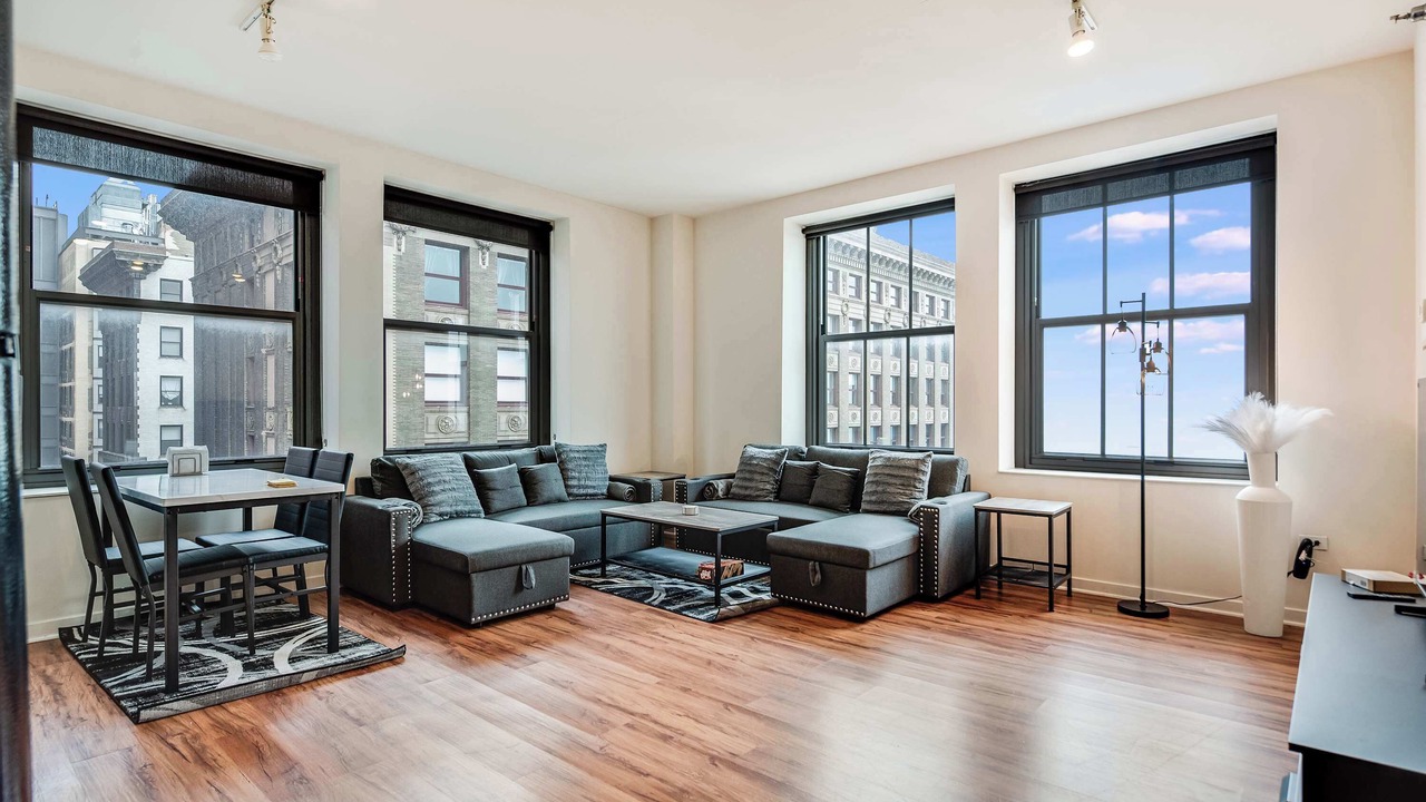 Photo of Livingroom in The Loop