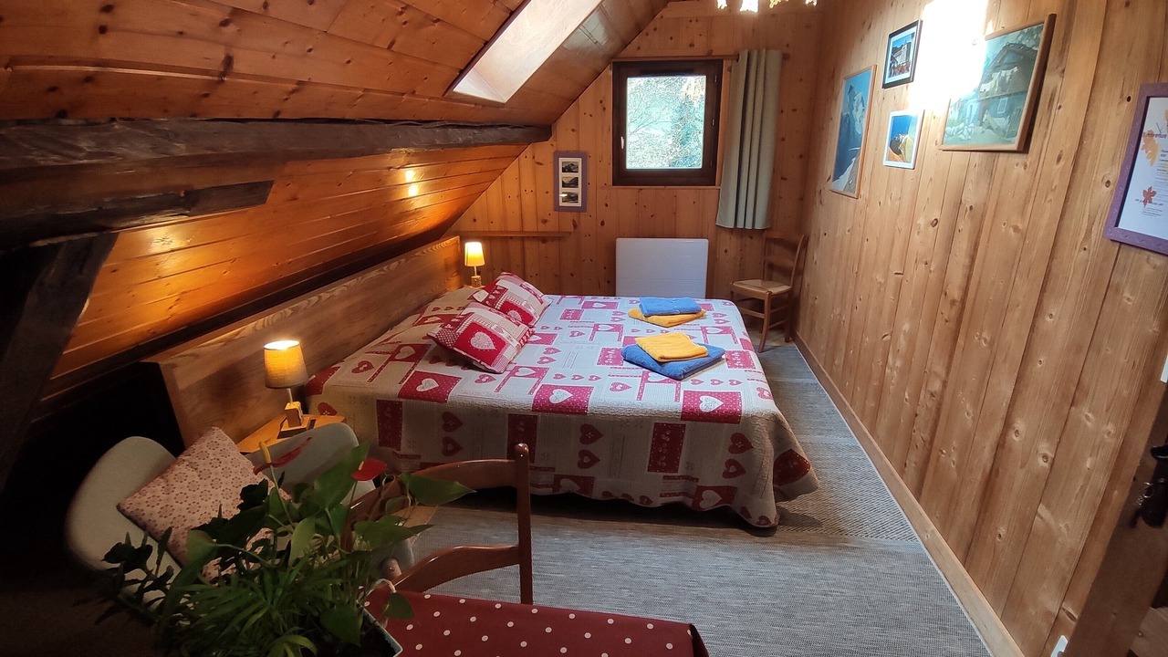 Photo of Bedroom in Queige