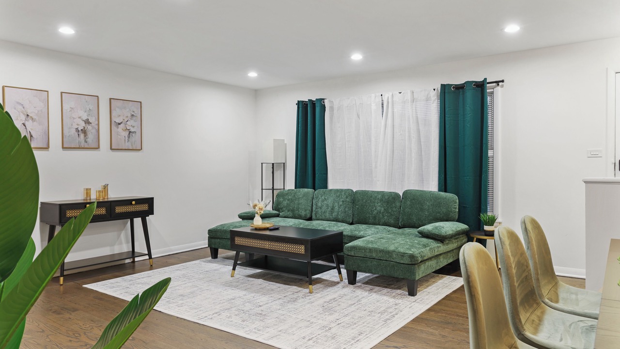 Photo of Livingroom in La Grange Park