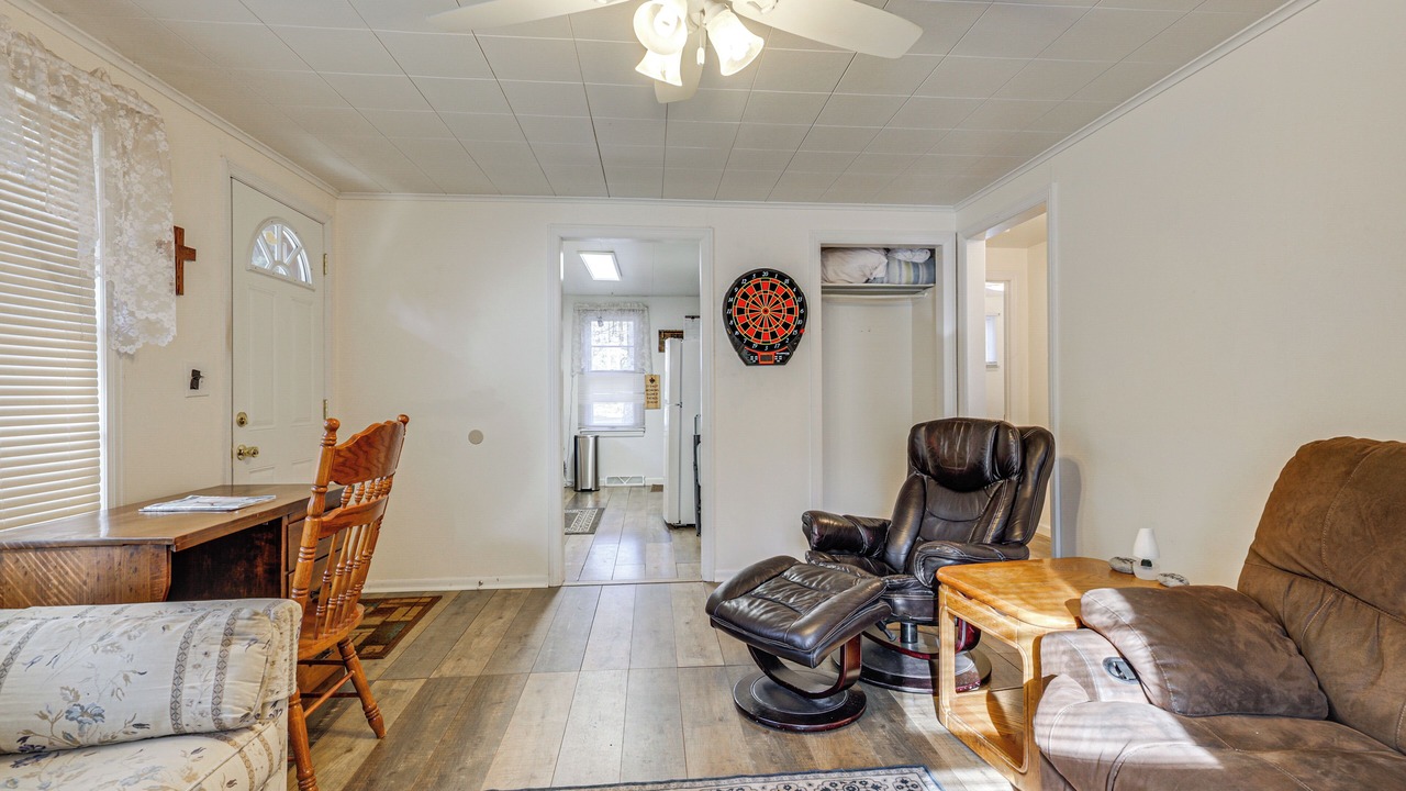 Photo of Livingroom in Eagle River