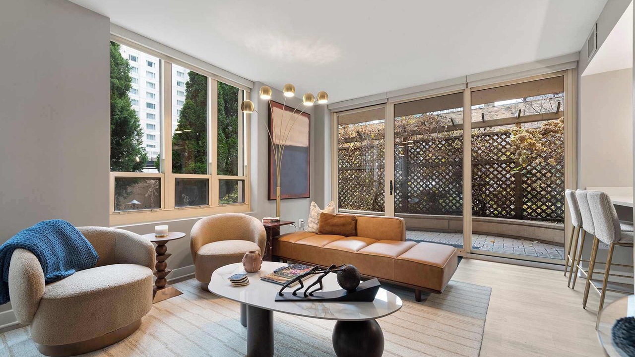 Photo of Livingroom in Rush and Division