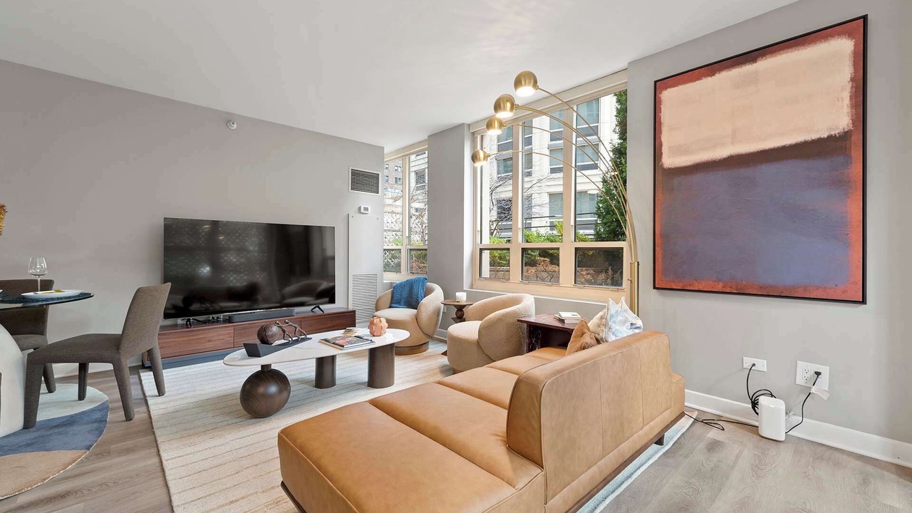 Photo of Livingroom in Rush and Division