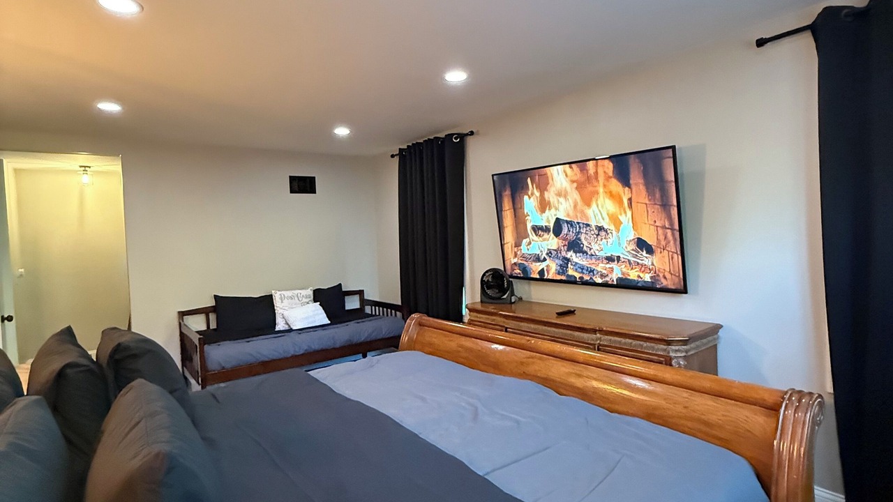Photo of Bedroom in Bolingbrook