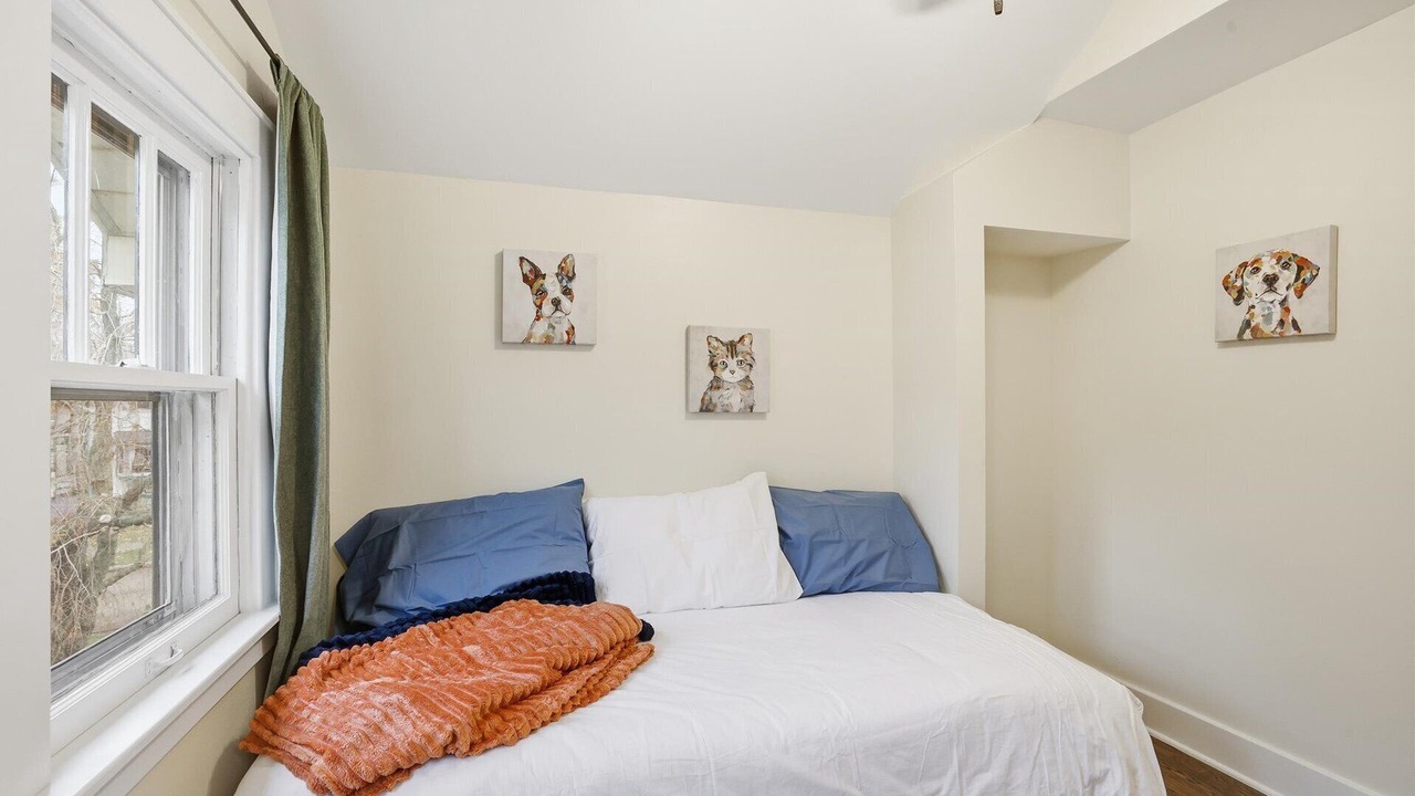 Photo of Bedroom in Wauwatosa