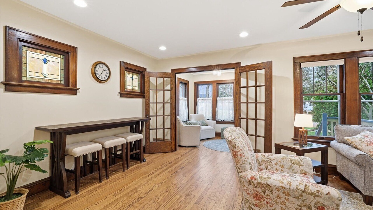 Photo of Livingroom in Wauwatosa
