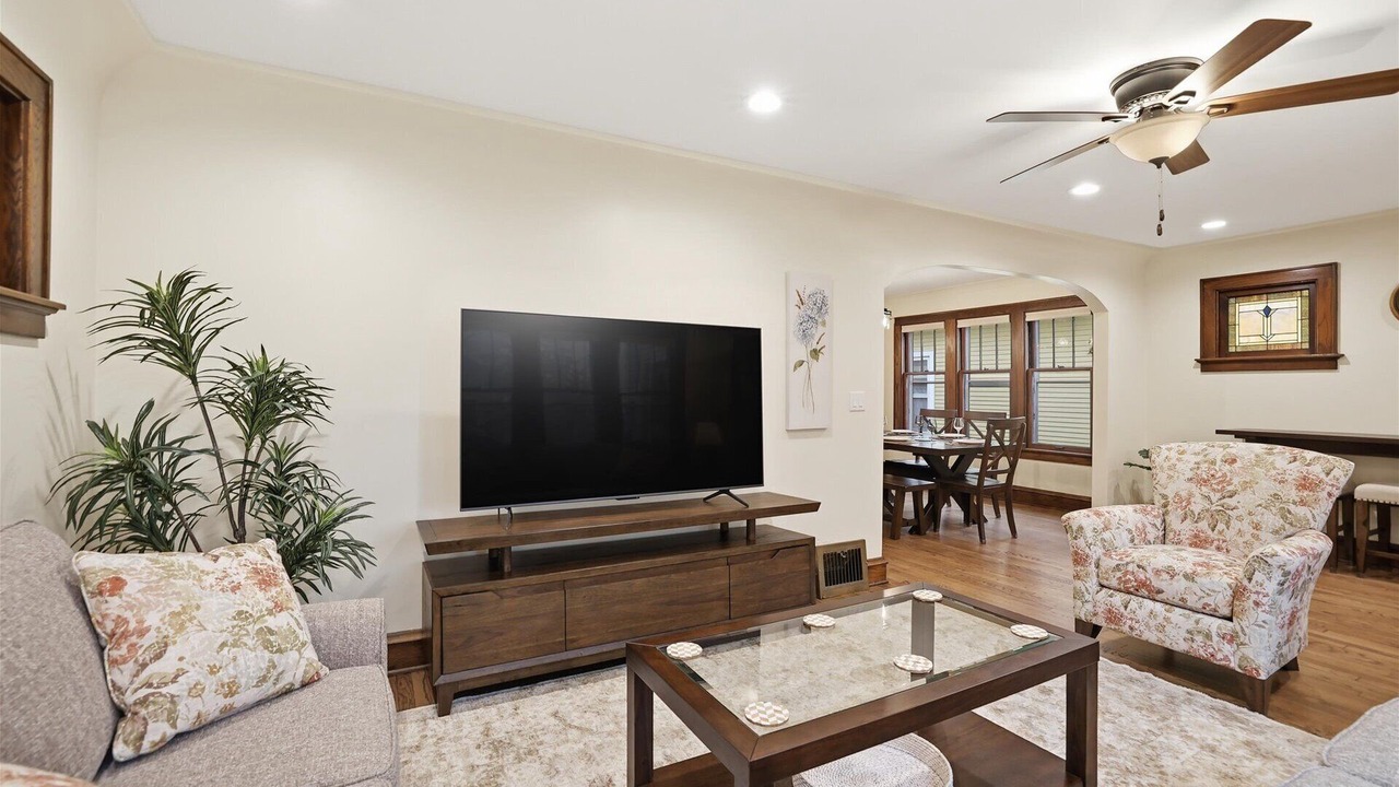 Photo of Livingroom in Wauwatosa