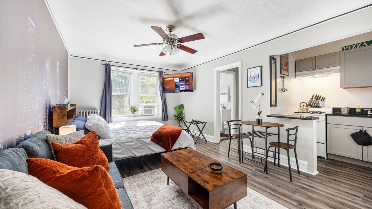 Photo of Livingroom in Oak Park