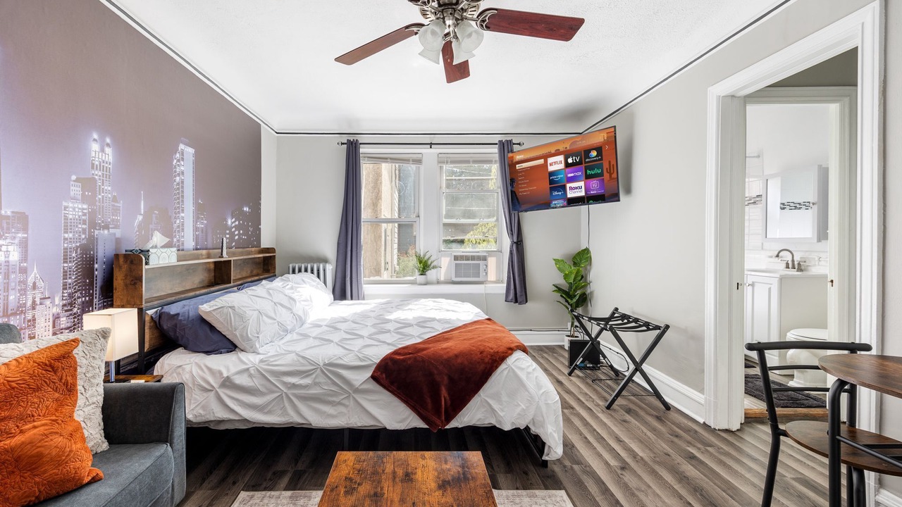 Photo of Bedroom in Oak Park