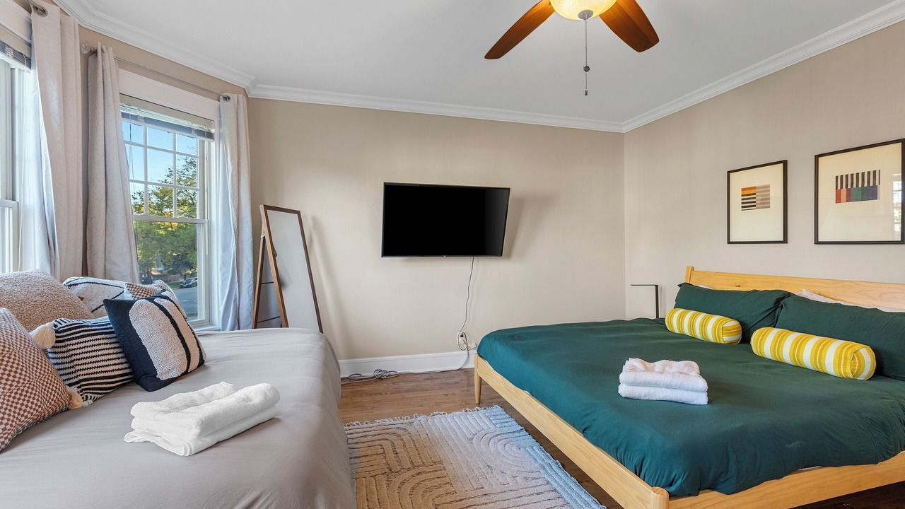 Photo of Bedroom in Old Irving Park