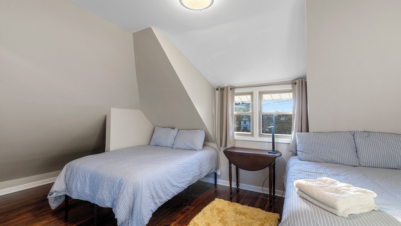 Photo of Bedroom in Old Irving Park