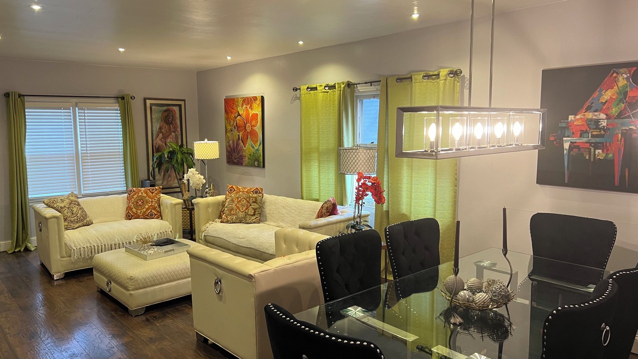 Photo of Livingroom in Milwaukee