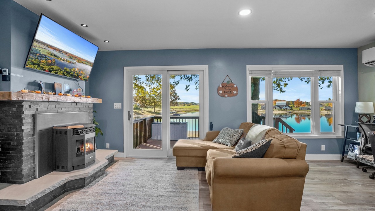 Photo of Livingroom in Cadillac