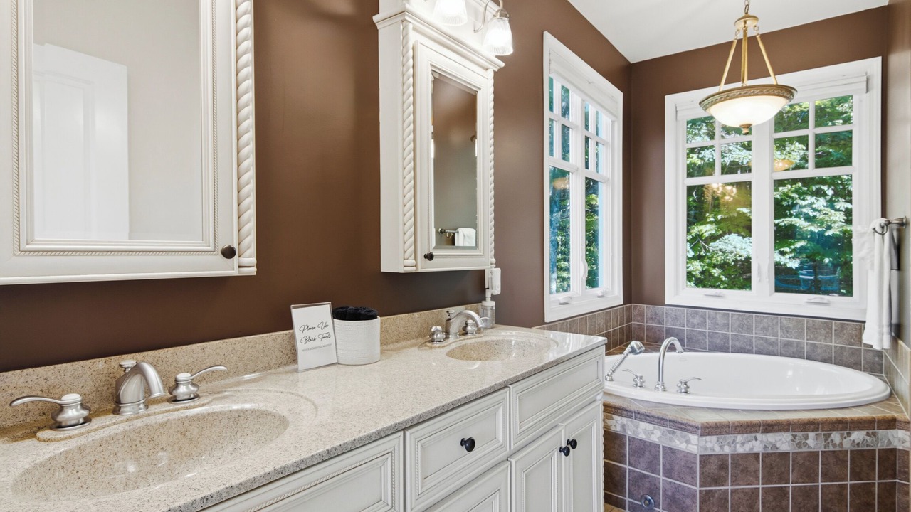 Photo of Bathroom in Mayfield
