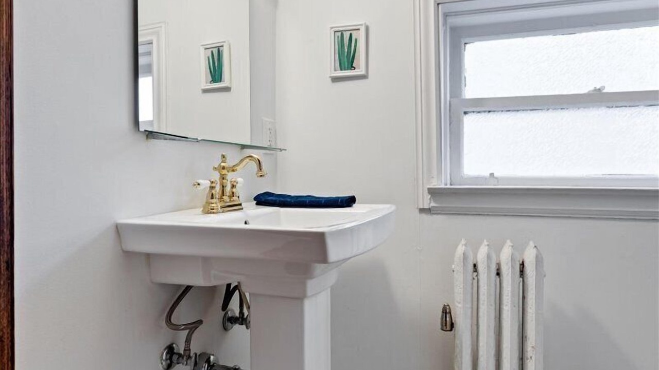 Photo of Bathroom in Uptown