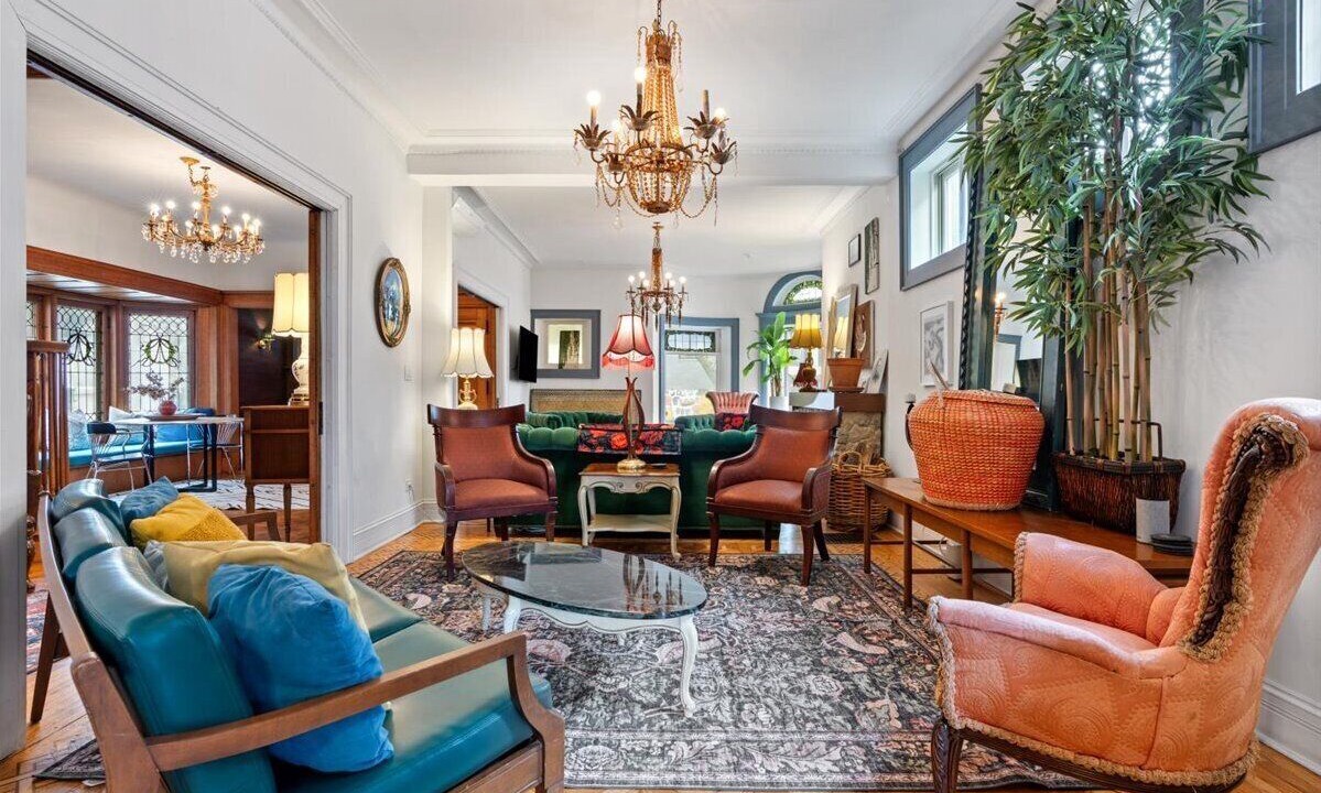 Photo of Livingroom in Uptown