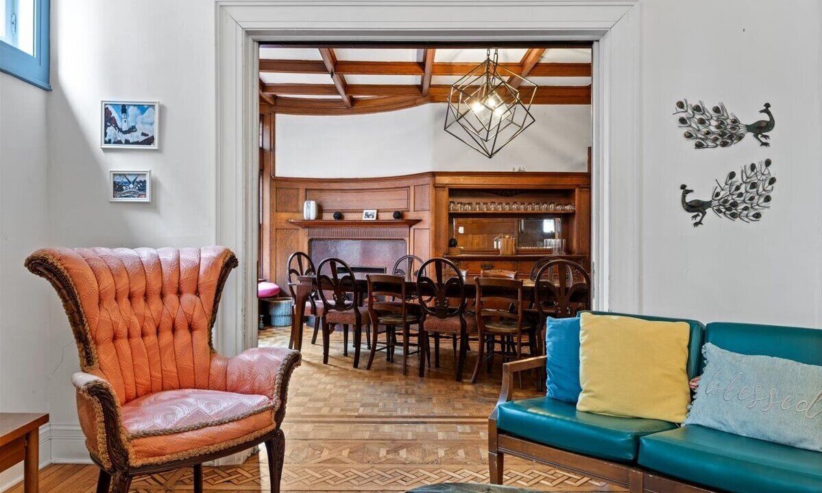 Photo of Livingroom in Uptown