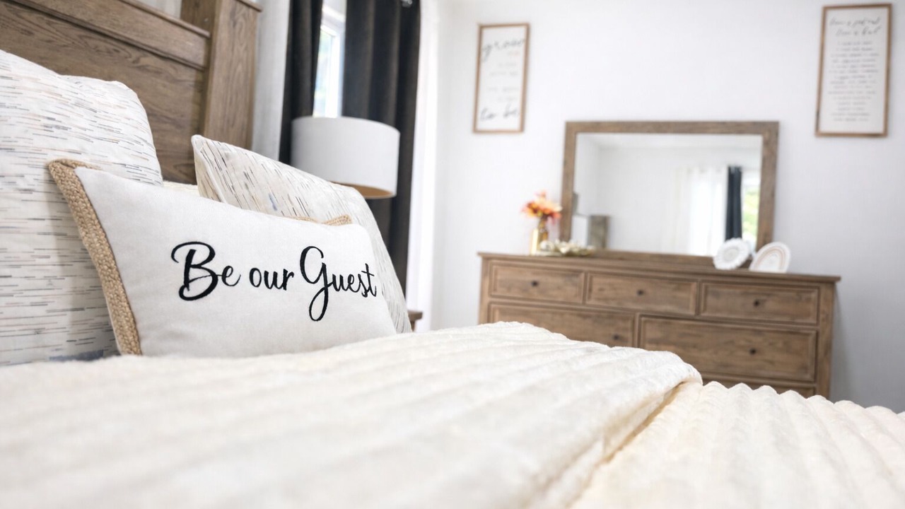 Photo of Bedroom in Niles
