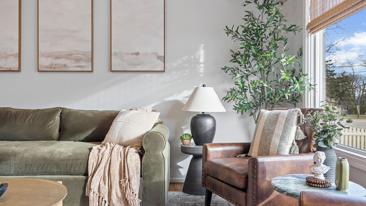 Photo of Livingroom in Plymouth