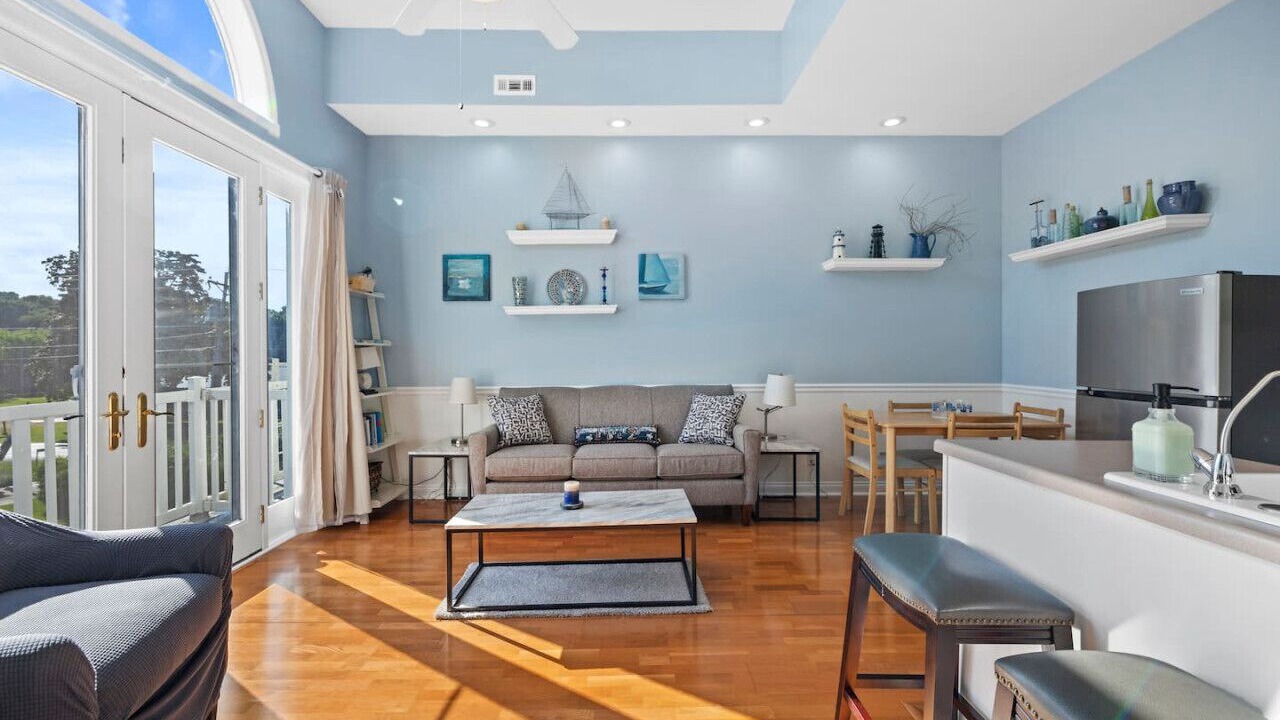 Photo of Livingroom in Lake Geneva