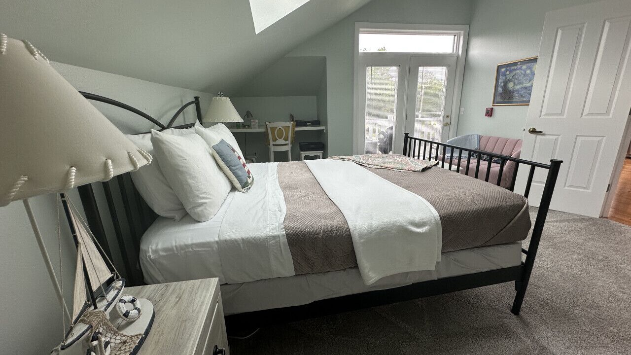 Photo of Bedroom in Lake Geneva