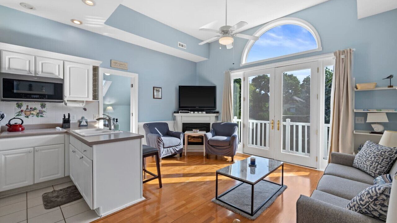 Photo of Livingroom in Lake Geneva