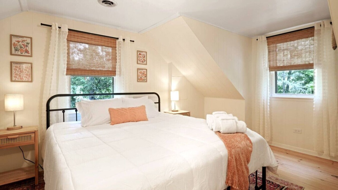 Photo of Bedroom in Williams Bay
