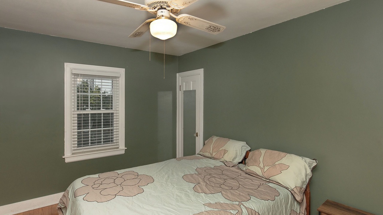 Photo of Bedroom in Davenport