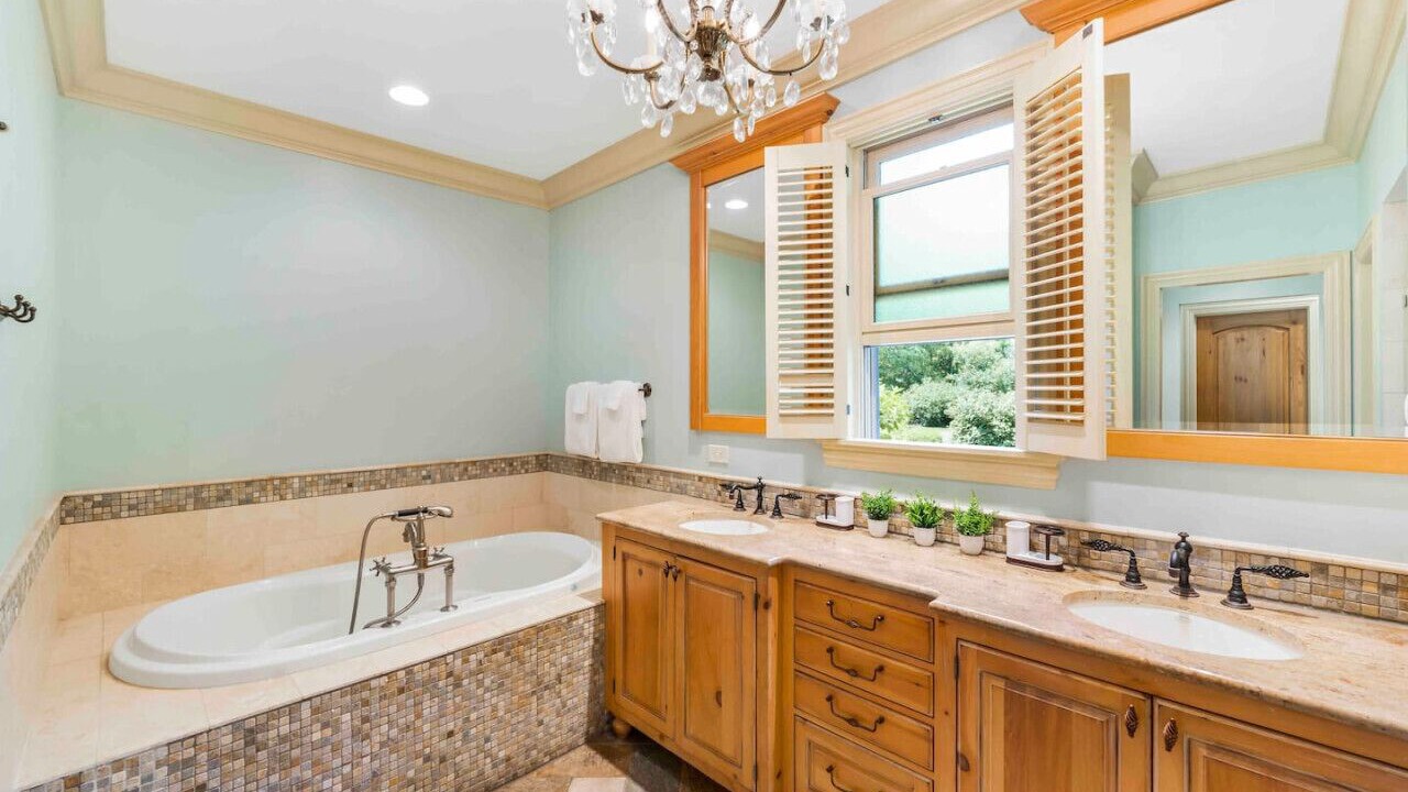 Photo of Bathroom in Lake Geneva