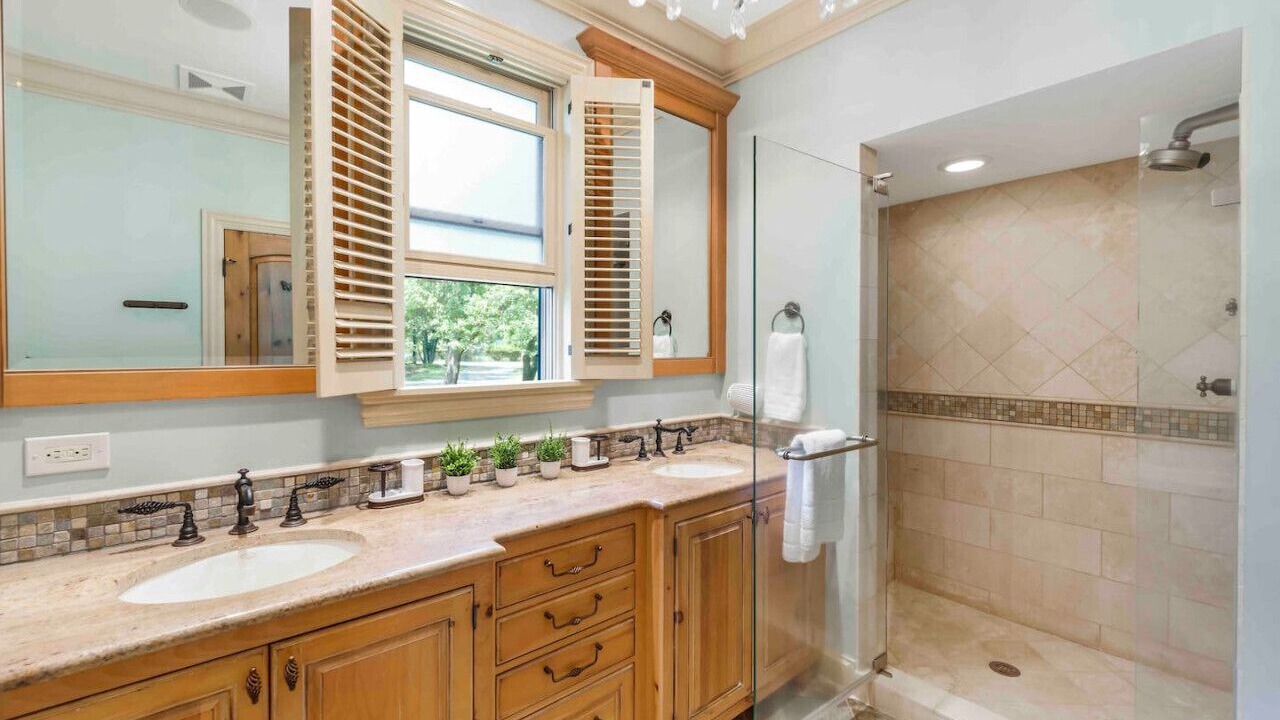 Photo of Bathroom in Lake Geneva